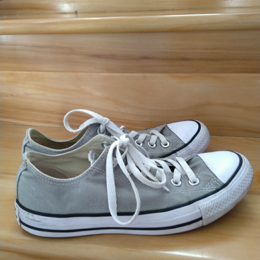 Converse grey women's shoes size 8 - Picture 7 of 7